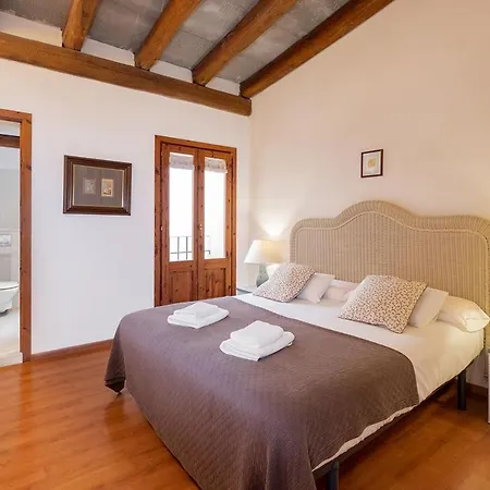 מלון Ramon Llull House 2*